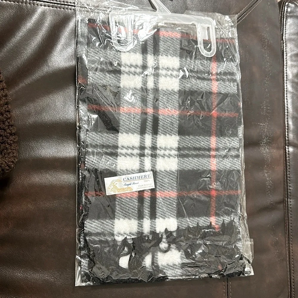 RoyalRossi Cashmere Scarf 100% Cashmere Scarf Plaid Wrap w/ Fringe